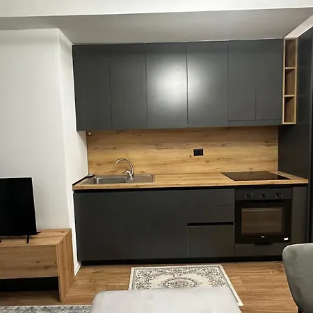 Xe Urban Nest Tiran