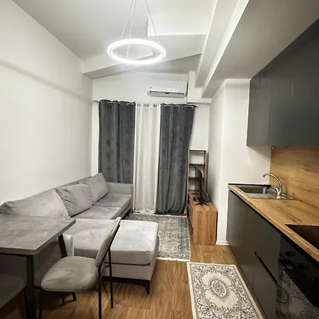 Xe Urban Nest * Τίρανα